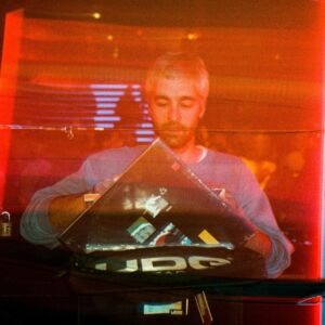 Le DJ Theo Terev se produira au festival Chorus des Hauts-de-Seine 2026